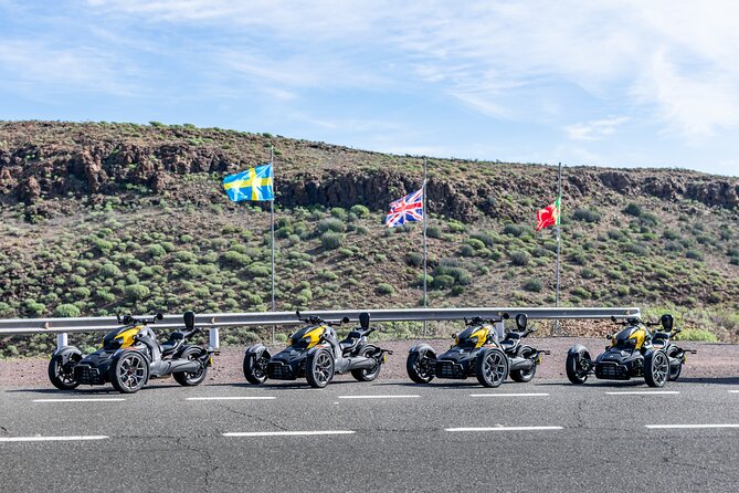 3 Wheel Motorcycle like Quad/Buggy Tour Gran Canaria (Maspalomas) - Getting ready to ride: automatic trikes, safety gear, and first control