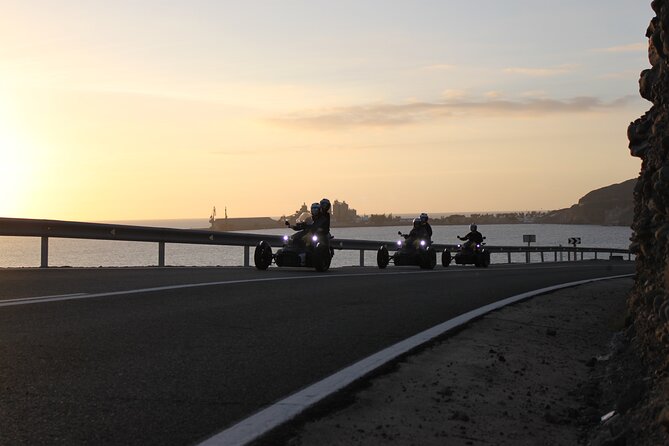3 wheels motorcycle Coast Tour - Ryker - Gran Canaria Maspalomas - Anfi Tauro Golf area and the restaurant breather for drinks or bathrooms