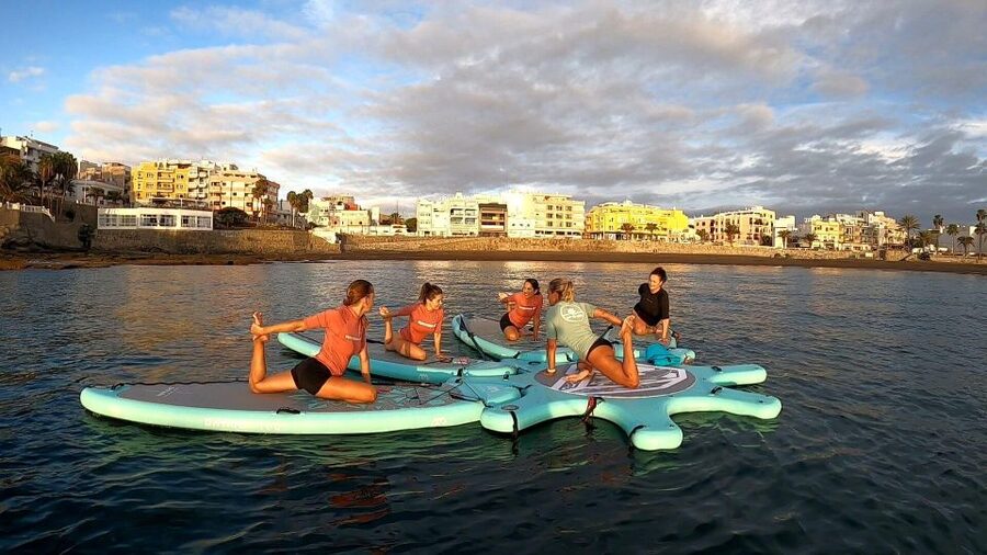 Arguineguín: Stand-up Paddleboard Yoga Class with Instructor - Meeting at Las Marañuelas: The Easy Way to Find Them