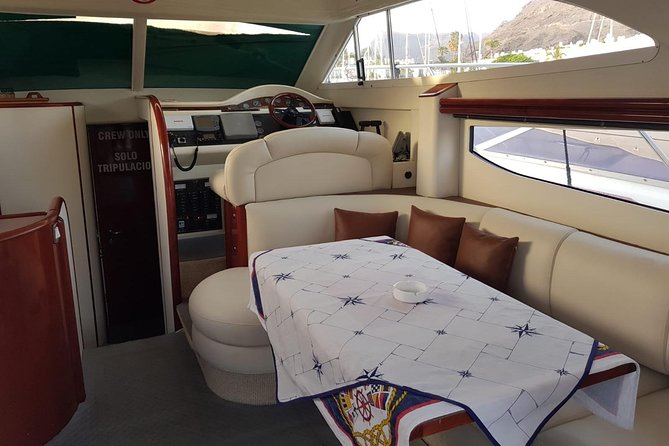 Boat Trip 4 Hours - Private Charter ("KEEPER UNO" Boat) - Lunch on board: simple, filling, and part of the calm pace