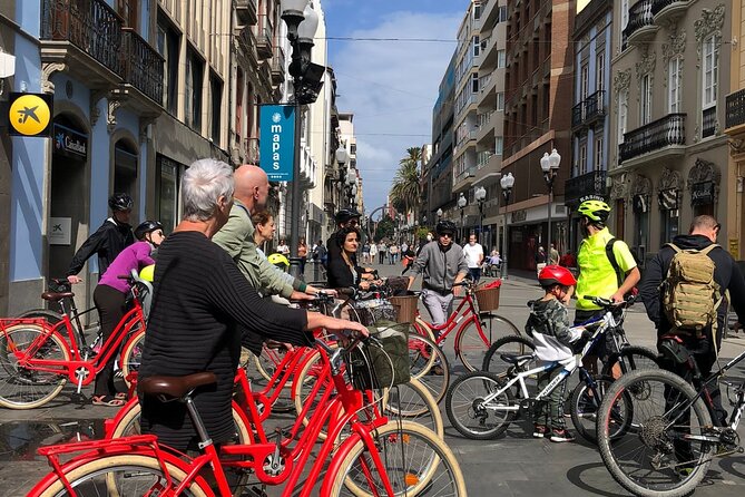 Discover Las Palmas City by Bike in 4 hours - Calle Triana: Pedestrian Streets, Local Spots, and a Short Break