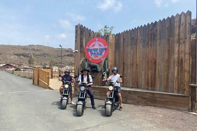 e-Scooter or e-Bike Maspalomas Tour+Visit Western Town Sioux City - A Short Tour With Big Variety: Coast Views, Then Wild West Streets