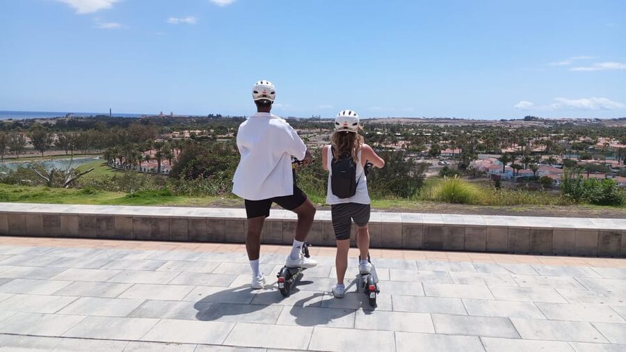 e-Scooter Step Kickstart Guided Tour: Sightseeing Maspalomas - Getting started at Bici Bike Vintage and what to expect on the ride