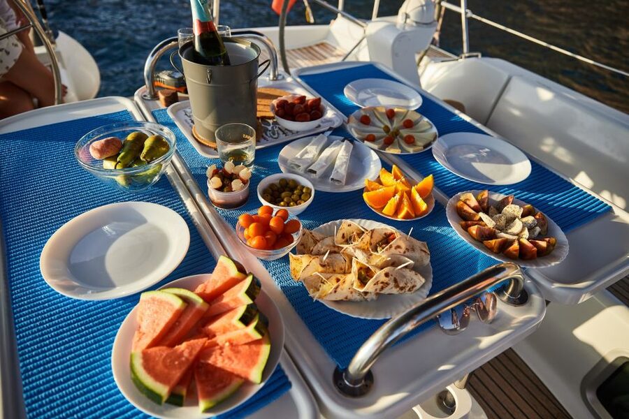 From Puerto de Mogán: Sailboat Trip with Food and Drinks - What to Bring so You Enjoy Every Minute