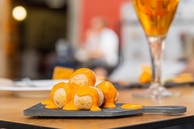 Gourmet Tapas and Wine Tour in the Old Town of Las Palmas - Key things to know before you go