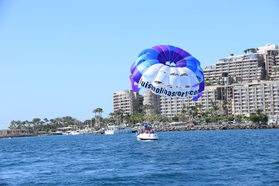 Gran Canaria: 1 to 3 Person Parasail over Anfi Beach - Safety Briefing and the 200 kg Limit You Should Know