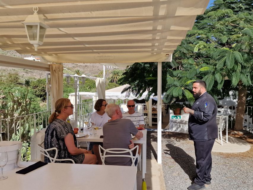 Gran Canaria: canarian rum & local cheese tasting tour - Getting there and meeting your guide near the cellar