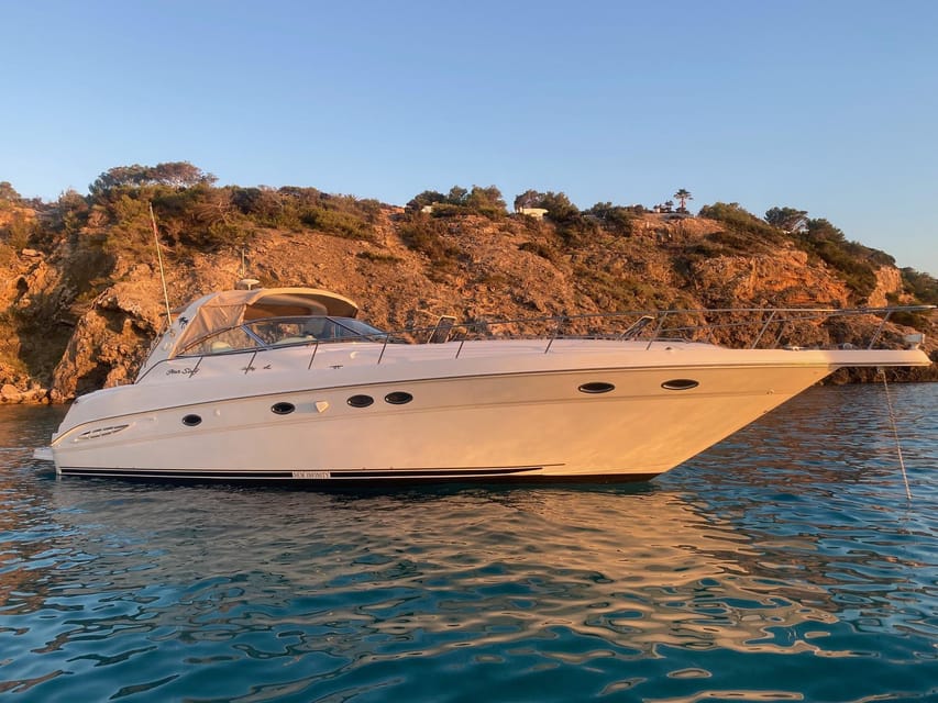 Gran Canaria: Excursion on private yacht with drinks, lunch and snorkeling - Why this private yacht day feels different in Gran Canaria