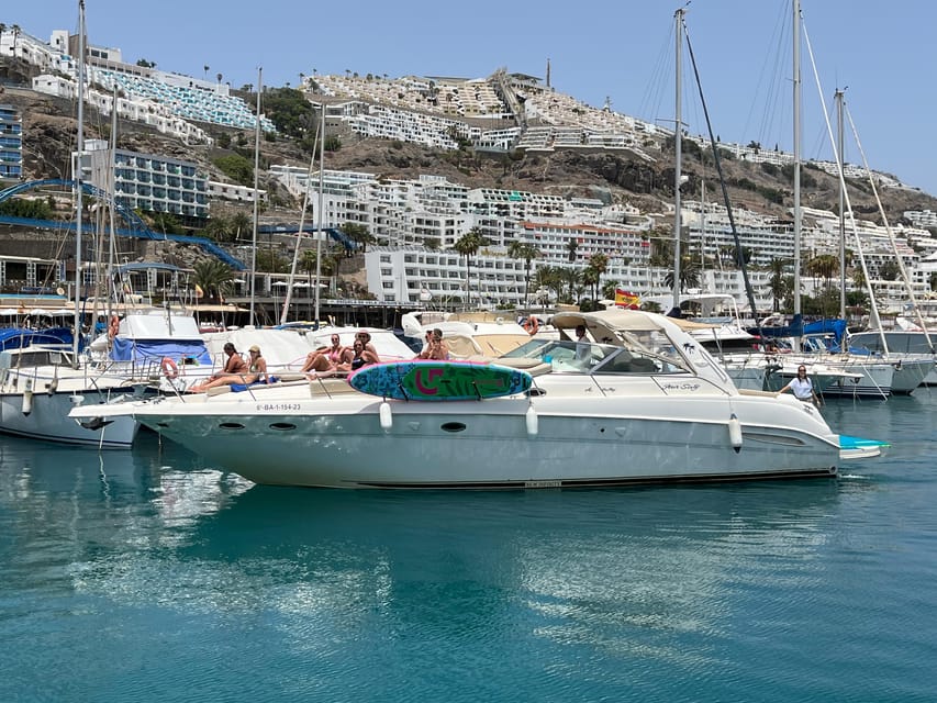 Gran Canaria: Excursion on private yacht with drinks, lunch and snorkeling - Food and open bar: snacks and lunch-style eating on the water