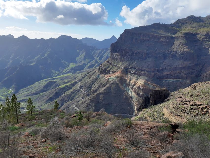 Gran Canaria: Full-Day Guided Hiking With Snacks - The hike experience itself: pine forests, valleys, and viewpoint payoff