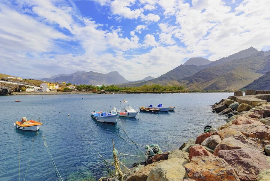 Gran Canaria: Full-Day Island Sightseeing Coach Tour - The Rainbow Rocks Photo Stop at Veneguera
