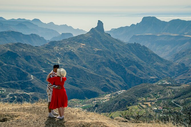 Gran Canaria Full Private Photography Experience - What you actually get: vehicle comfort, water, and the photo delivery