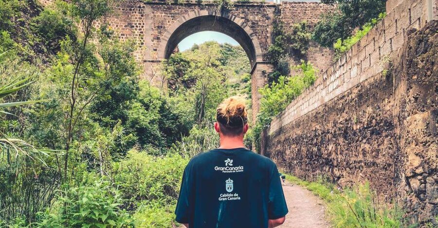 Gran Canaria: Guided Day Tour to Rainforest with Tasting - Heading into Azuaje Ravine, Doramas forest, and those stream crossings