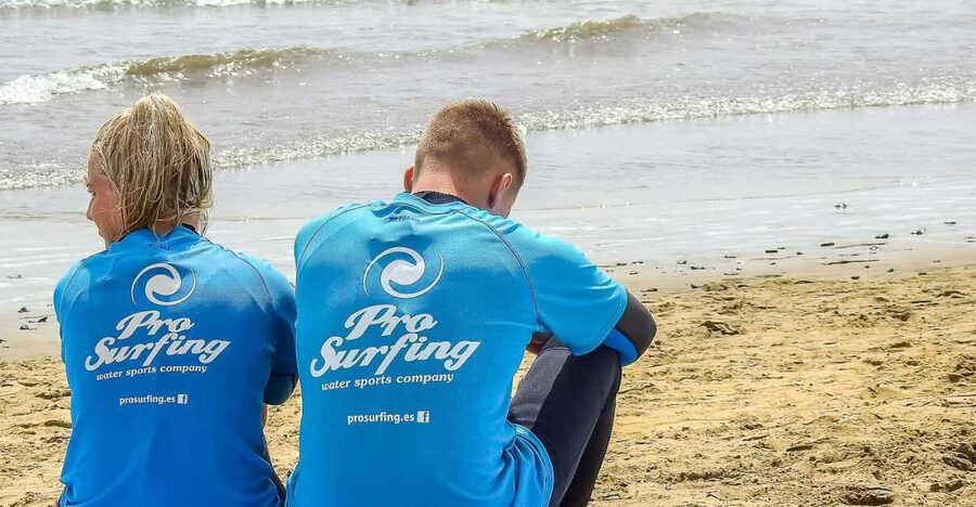 Gran Canaria: Multi Watersports Adventure - The Morning Flow, Hotel Pickup to Surf Shop Intro