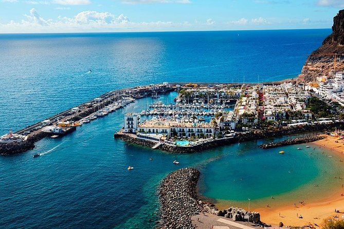 Gran Canaria Private Transfer from Puerto Rico to Las Palmas (LPA) airport - Meet-and-greet pickup: where your driver waits
