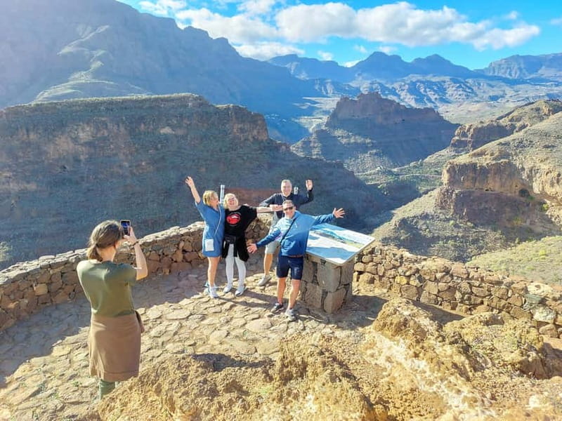 Gran Canaria: Red Gorge, Cave, Oasis Adventure Tour & Picnic - Final viewpoint time and the drive back to your pickup zone