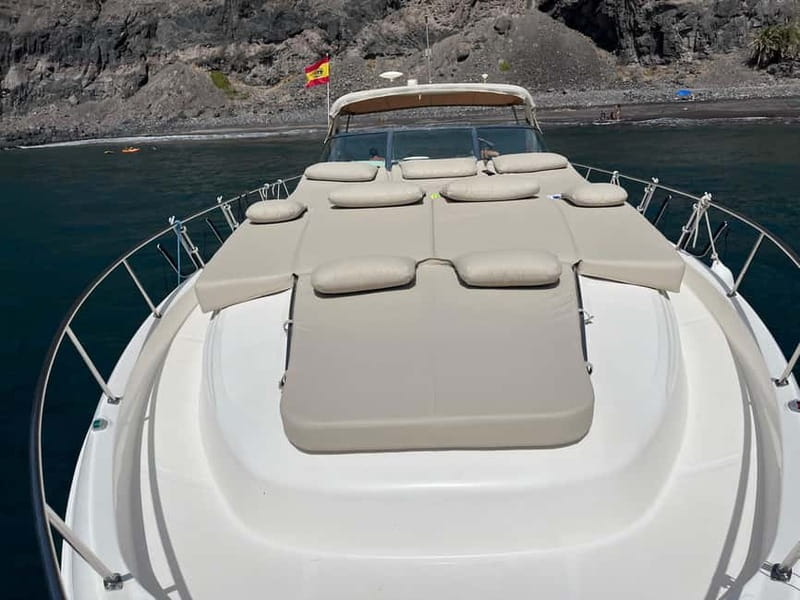Gran Canaria: Shared yacht excursion with beverages, lunch and snorkeling - Why this yacht outing feels different from the big-boat trips