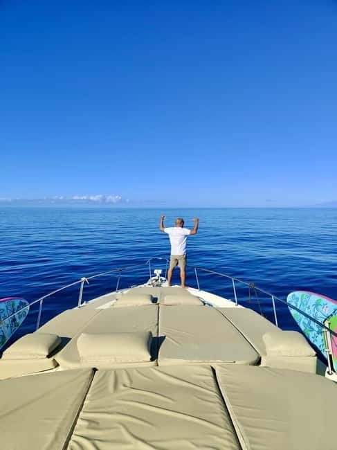 Gran Canaria: Shared yacht excursion with beverages, lunch and snorkeling - The Perchel cove stop: snorkeling and paddle surfing where the water is the point