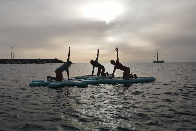 Gran Canaria: Small Group Sup Yoga Experience. - SUP yoga on the water, how beginners still get a real workout