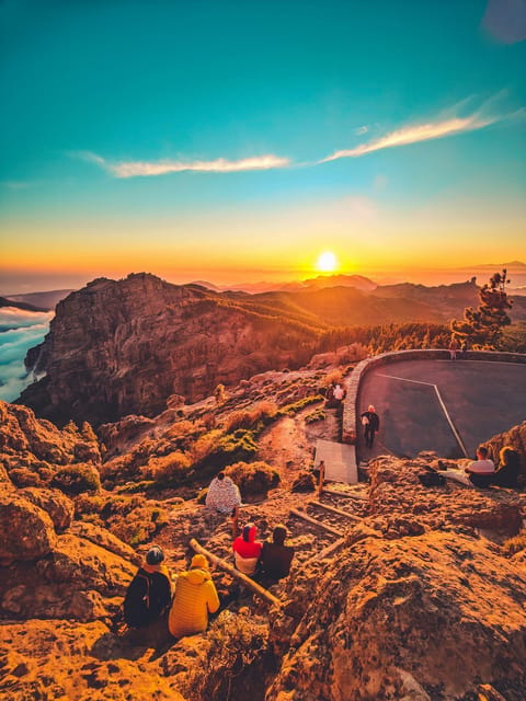 Gran Canaria: Volcano Sunset Tour and Local Food Tasting - Why Gran Canaria’s volcanic interior feels like a different planet