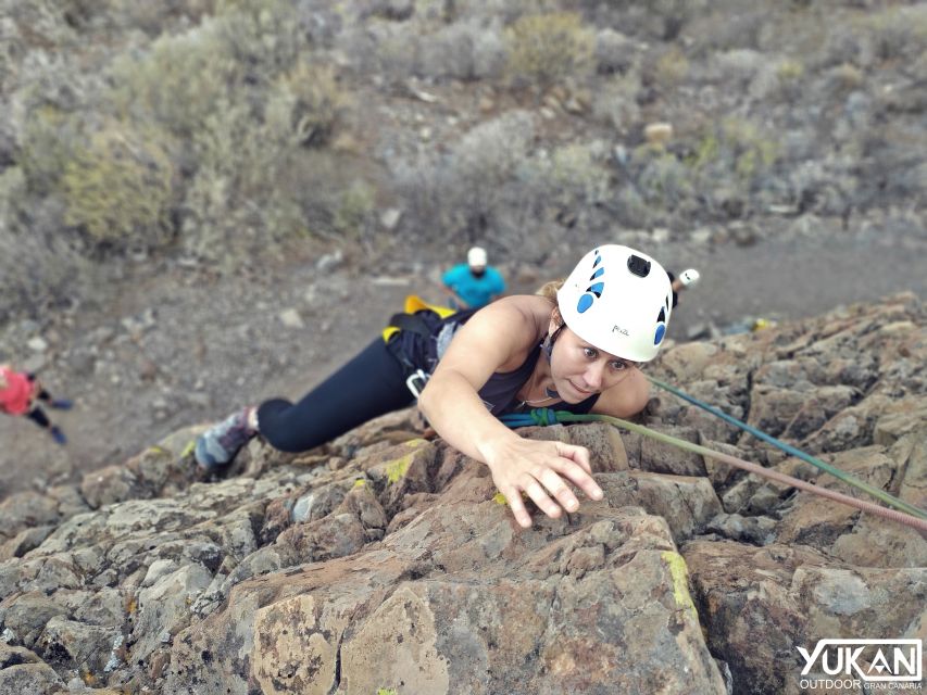 Gran Canaria: Zipline and Mountaineering Tour - Abseiling to escape the cave, ropes and coaching included