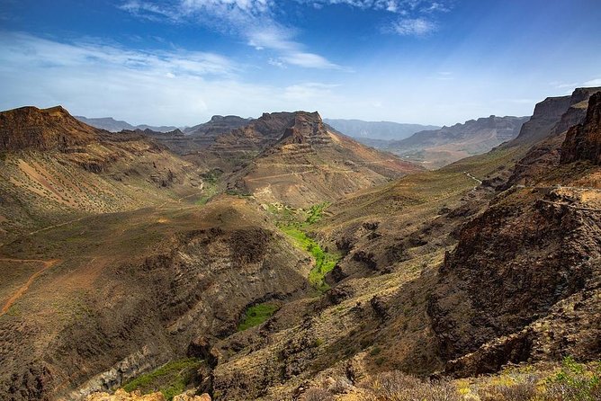 Guided tour: Discover Gran Canaria - Arucas Stop: Saint John’s Neo-Gothic Church and a Quick Taste of the North