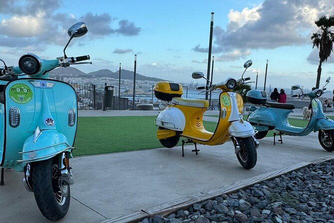 Guided Tour With Electric Moped - Las Coloradas viewpoints, Playa de Las Canteras, and the volcanic backdrop