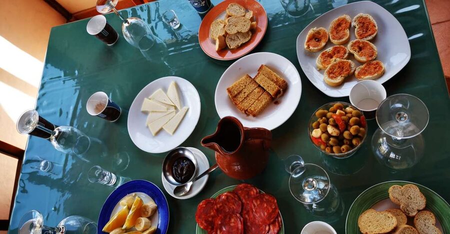 Las Palmas: 100% Local Tapas & Beach views - Should You Book Las Palmas: 100% Local Tapas & Beach Views?
