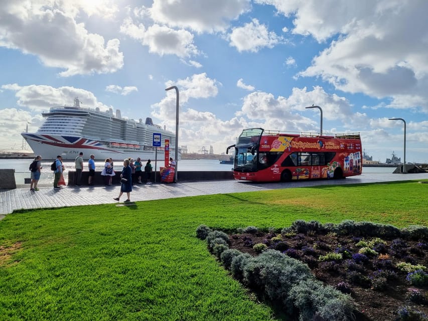 Las Palmas: City Sightseeing Hop-On Hop-Off Bus Tour - The included Vegueta walking tour and Hermitage visit