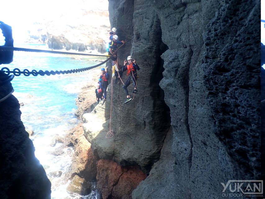 Las Palmas: Coastering, Via Ferrata, Water Jumping & Snorkel - Abseiling, controlled heights, and choosing your comfort level