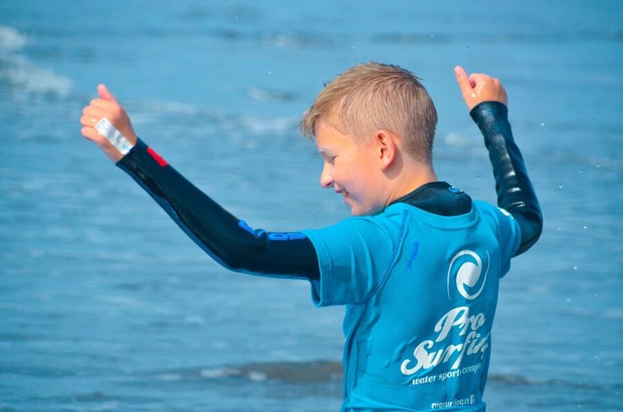 Las Palmas: Learn to Surf with a Special Price for Two Group - Languages in the Water: English, Spanish, and Italian Options