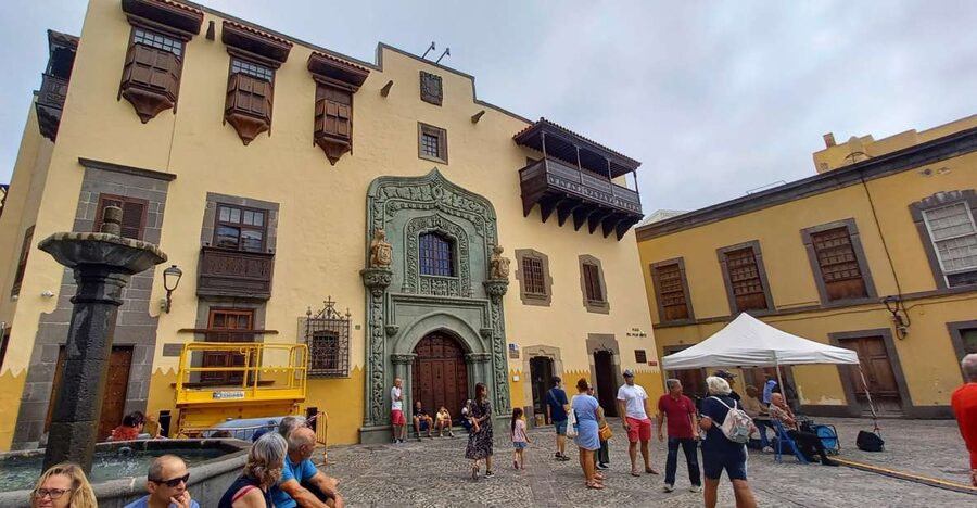 Las Palmas: Private City Highlights & Northern Villages Tour - Las Canteras Beach District, Pirate Stories With Real Waterfront Views