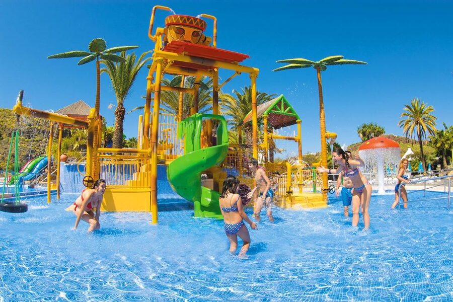 Maspalomas: Aqualand Maspalomas Water Park Entry Ticket - Polynesia Park, Gardens, and the Optional Sea Lion Experience
