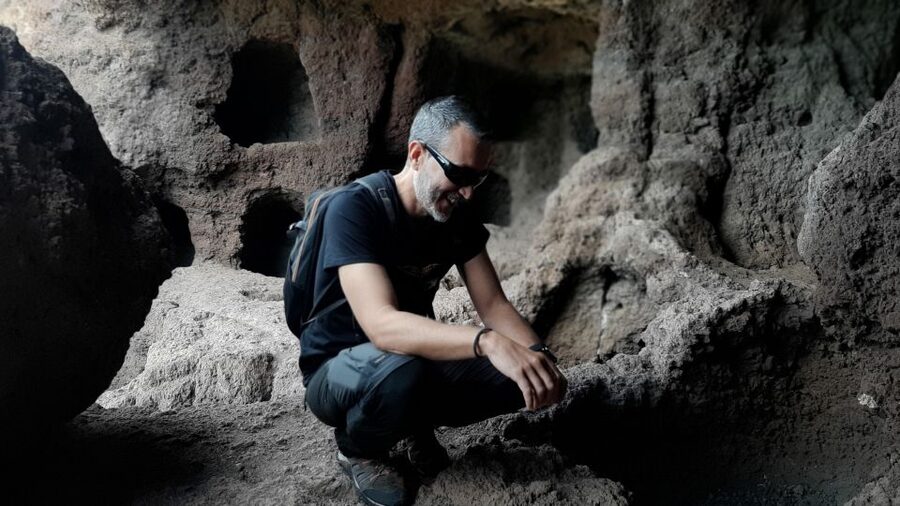 Maspalomas: Barranco de las Vacas, Caves, Farmhouse Tour - The Secret Cave Stop: Early Inhabitants, Close-Up Walking
