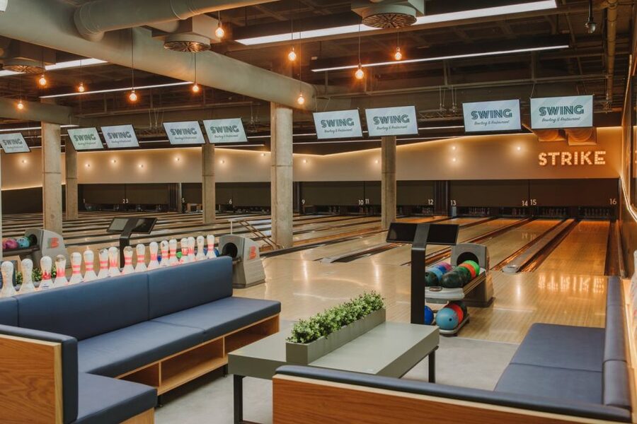 Maspalomas: Bowling Session Entry Ticket at Holiday World - Food and drinks at Mr.Kale: make bowling a mini day