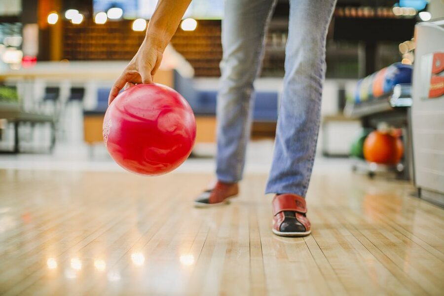 Maspalomas: Bowling Session Entry Ticket at Holiday World - Who this is best for in Maspalomas