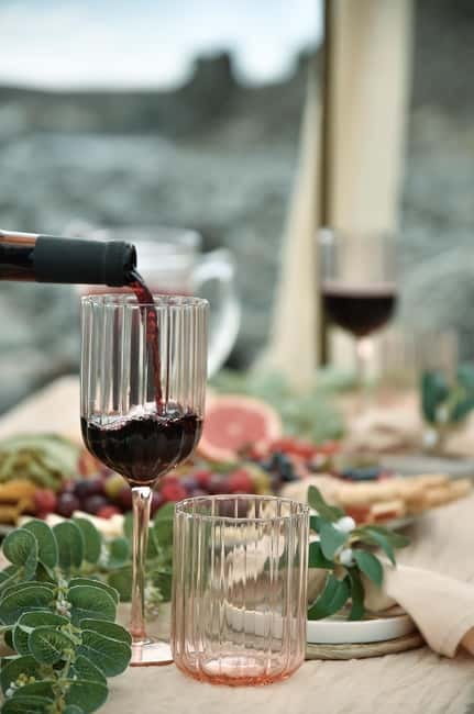 Maspalomas: Gran Canaria Picnic Experience - The food and drink: what you actually get to eat and sip