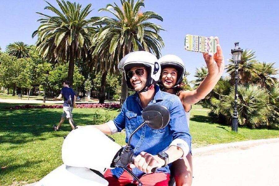 Maspalomas: Rent a 125 cc Scooter 2 seater in Gran Canaria - Anfi Beach and Playa de los Amadores: two beach stops, different moods