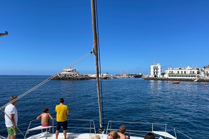 Morning cruise - Stop 2 and Lunch: Eating Well Without Leaving the Sea Behind