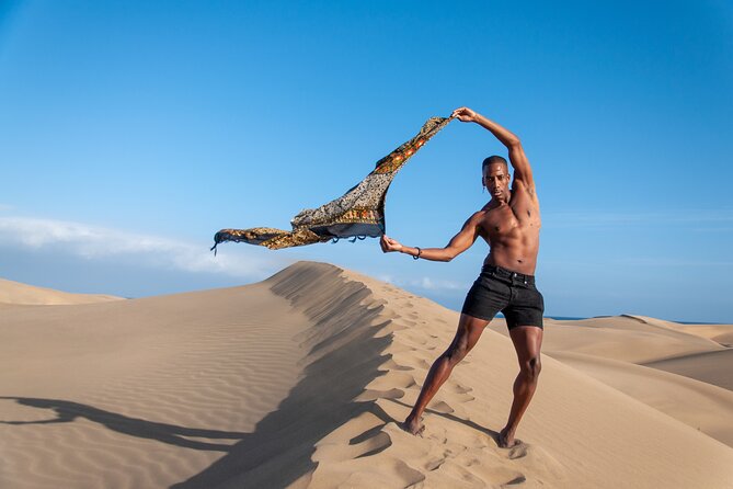 Photoshoot at Dunas Maspalomas in Desert Beach Ocean View - Originals plus 20 edits, delivered within 5 days