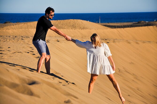 Photoshoot at Dunas Maspalomas in Desert Beach Ocean View - Weather, dune rules, and the day-of reality