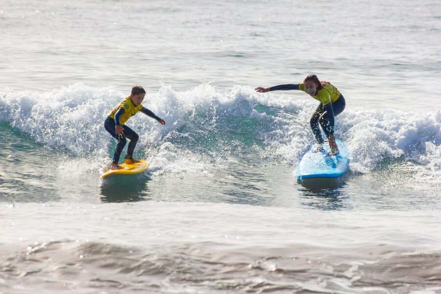 Playa del Inglés Maspalomas: High Quality Surf Classes - What to bring and how to dress for comfort