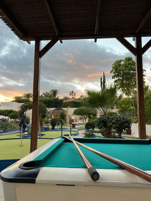 Playa del Inglés: Minigolf Taidia - The Mini Cat Factor: Small Detail, Big Change in Feel