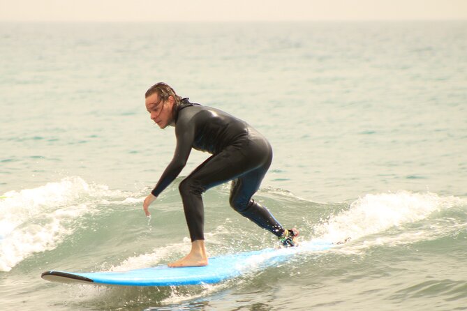 Premium Surf Course in Gran Canaria - The structured start: wetsuits, safety, and theory on the sand