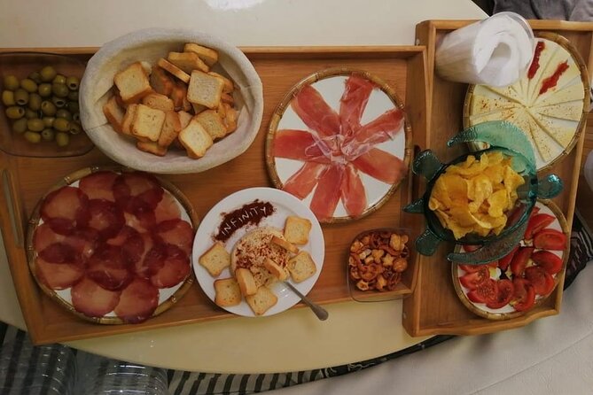 Private Yacht Tour with Drinks and Snorkeling in Gran Canaria - Playa del Perchel Snorkeling and Paddle Board, Plus Appetizers on Deck