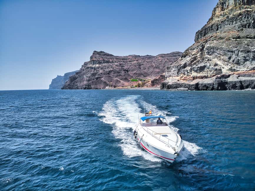 Puerto de Mogán: Private yacht up to 10 persons - Food and drinks: why the inclusions actually matter