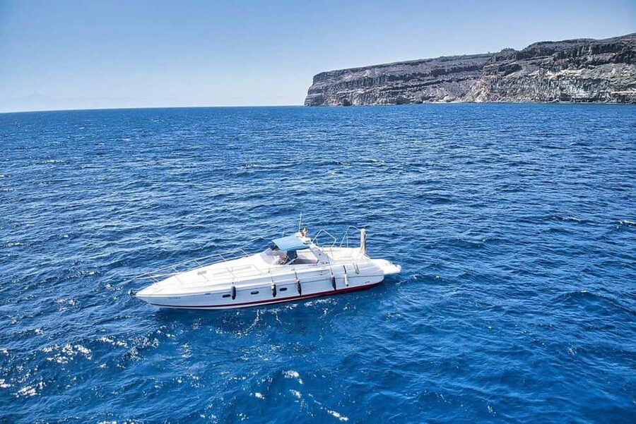Puerto de Mogán: Private yacht up to 10 persons - Should you book this private yacht from Puerto de Mogán?