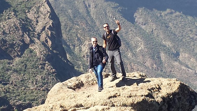 Roque Nublo: hiking on volcanoes with Sky Rebels - Roque Nublo hike: 3 km, about 300 m up, and easy that can still challenge you