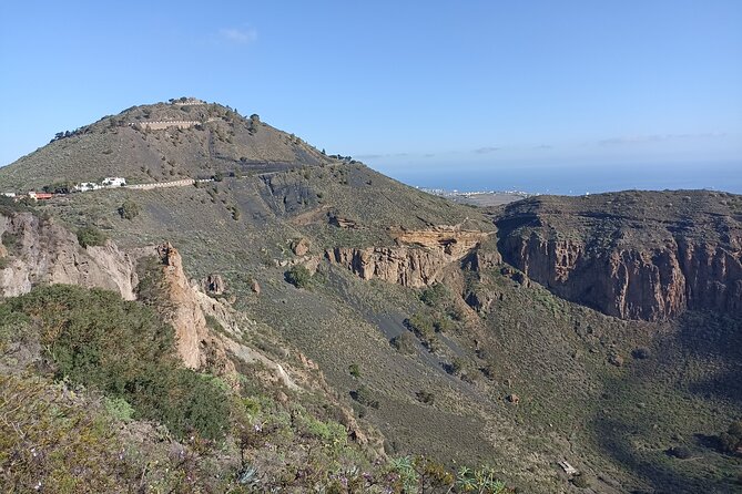 The best of Gran Canaria: 4 Hours Private Cruise Tour - Door-to-door, starting at 9:00 am