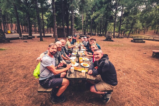 The Volcano Heart Tour: Hiking, Tasting and Sunset Experience - Stop 1: Pico de Bandama viewpoints and what the guide points out